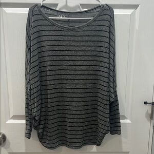 Maurices Black and Gray Long Sleeve Boxy Tee